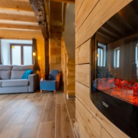 Singular By Urbanhosting