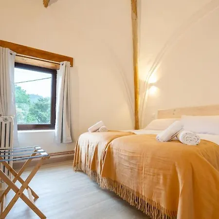 Singular By Urbanhosting