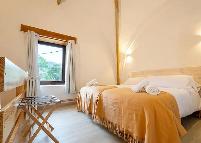 Singular By Urbanhosting