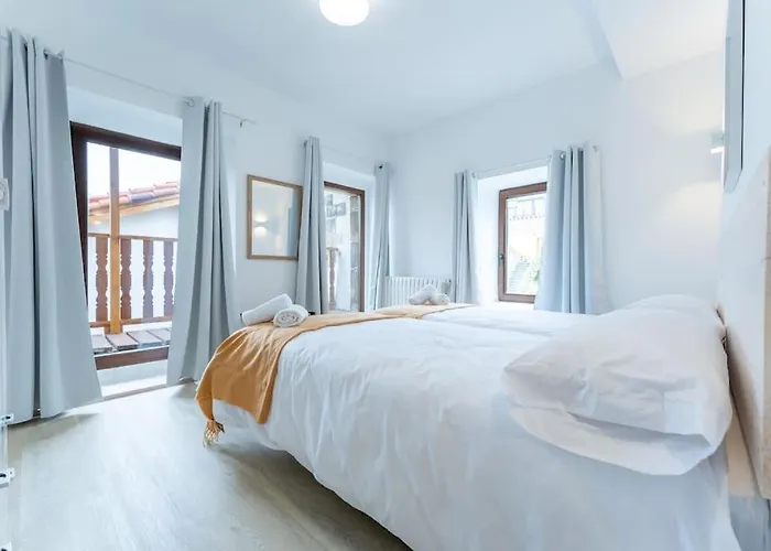 Singular By Urbanhosting Holiday home