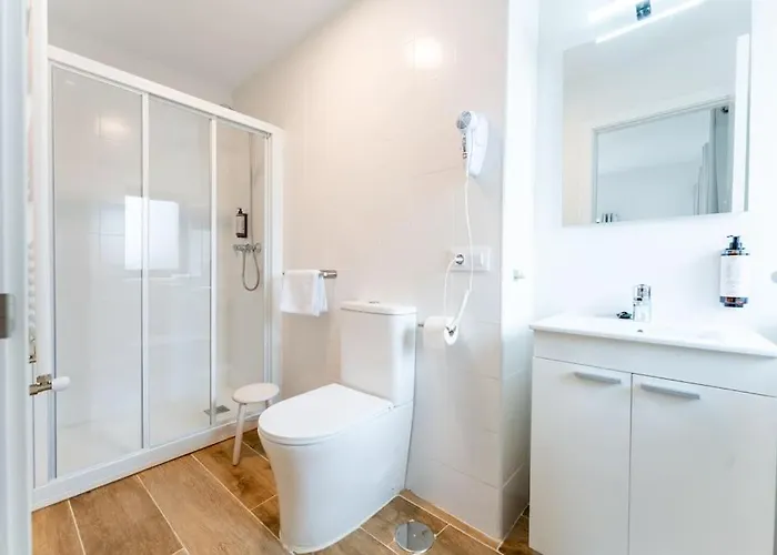 Singular By Urbanhosting *