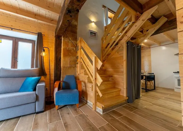 Singular By Urbanhosting * Arce